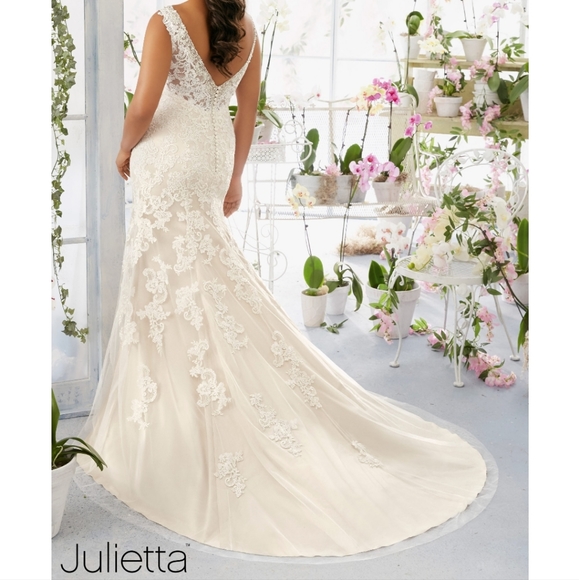 Morilee Wedding Dress - Picture 2 of 12